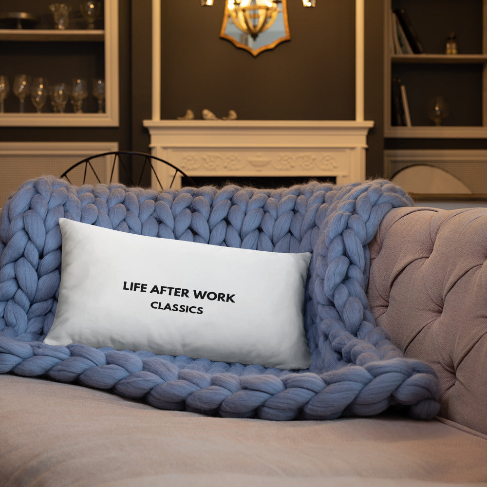 Warehouse: LAW Classics Minimalistic Basic Pillow