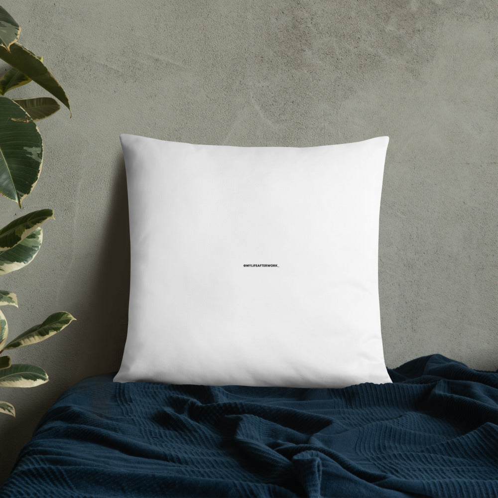 Warehouse: LAW Classics Minimalistic Basic Pillow